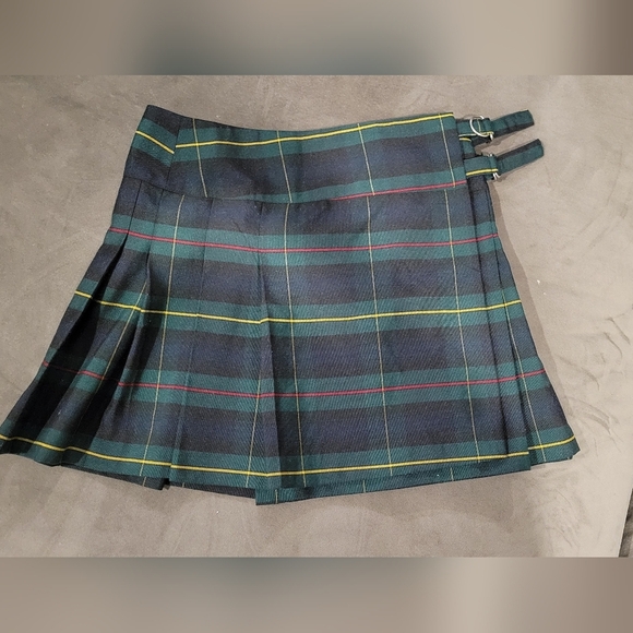 William Larson's Plaid Wrap Skirt SZ Med - Picture 2 of 4
